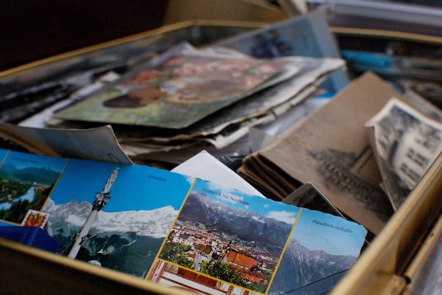 Travel box with various items inside 