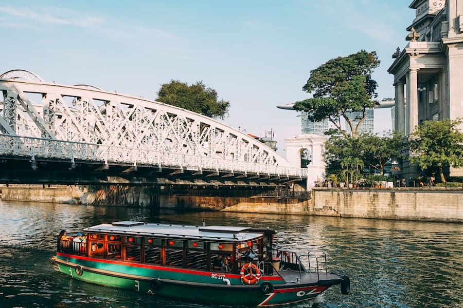 Things to do in Singapore for couples, river cruise