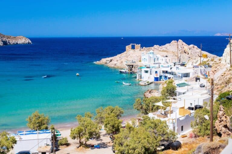 16 Amazing Things to Do in Milos, Greece