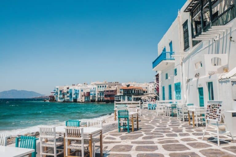 6 Best Islands in the Cyclades for Couples