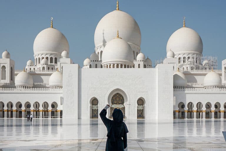 Sheikh Zayed Grand Mosque | A Complete Guide