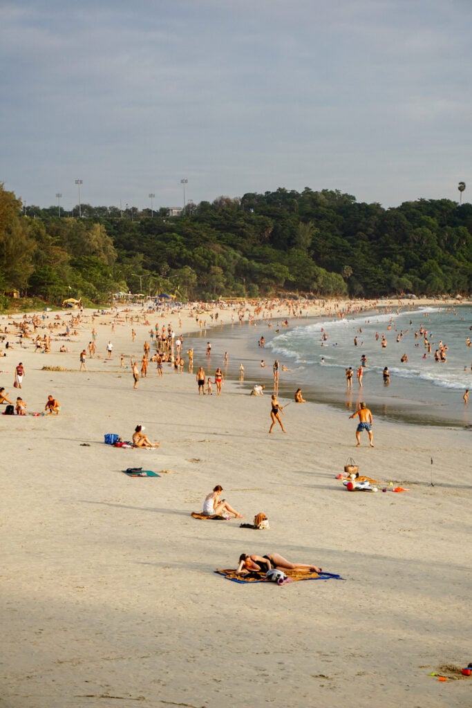 Nai Harn Beach 