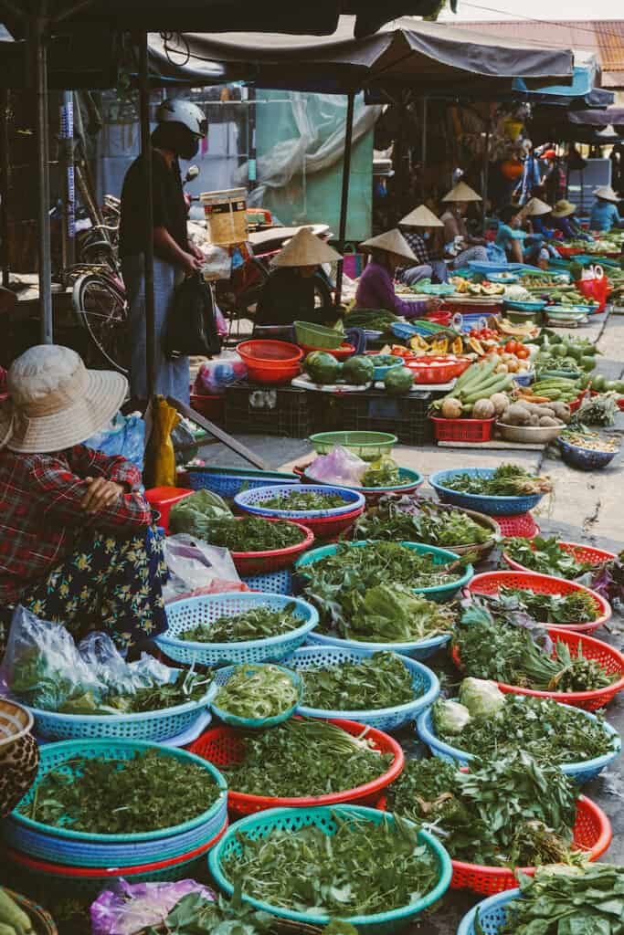 Dong Xuan Market