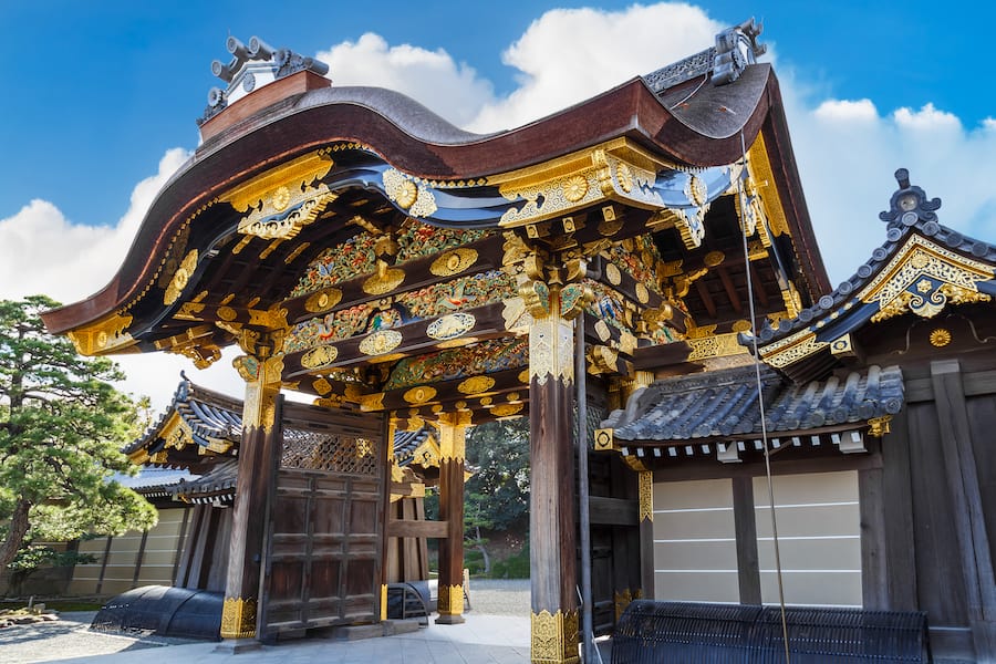 Main gate to Ninomaru Palace at Nijo Castle in Kyoto
