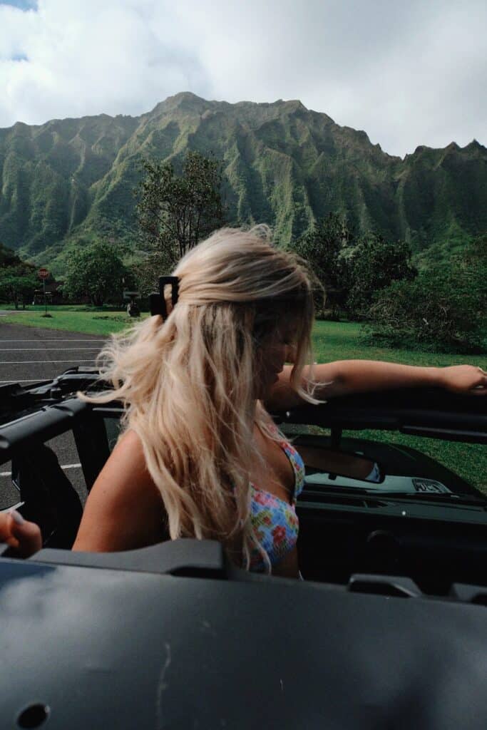 Lush mountains and greenery in Oahu, Hawaii